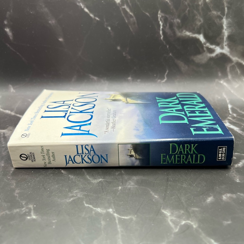 Lisa Jackson Dark Emerald Book - Picture 3 of 5